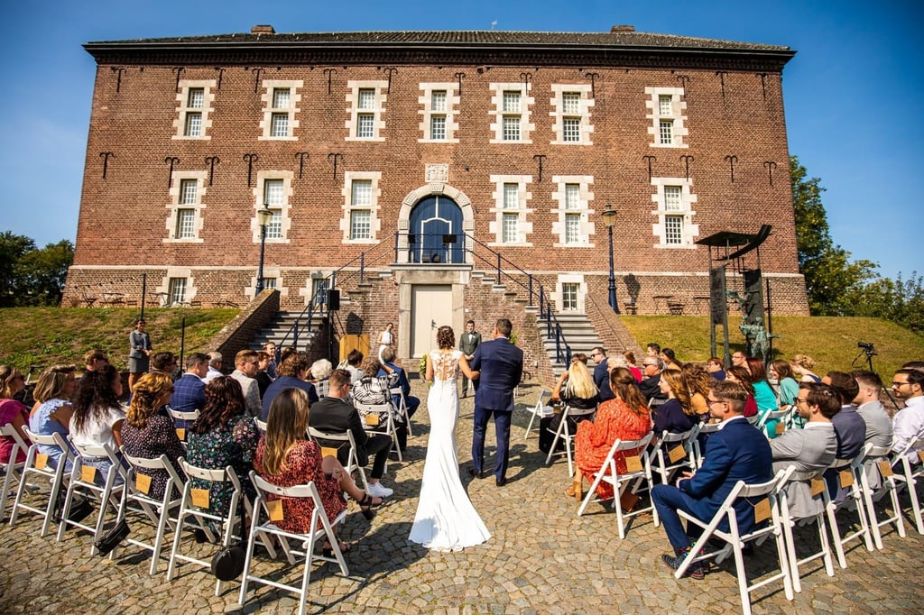 Trouwceremonie voorplein (1)
