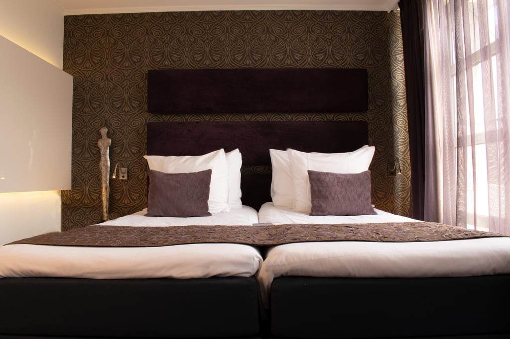 Superb City Room