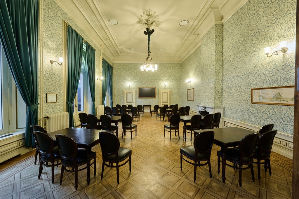 Wachtkamer-1e---2e-Klasse---museumopstelling--3-