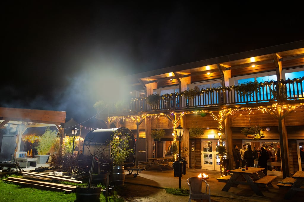 Winter Chalet Weesp 5 - aangepast.jpg