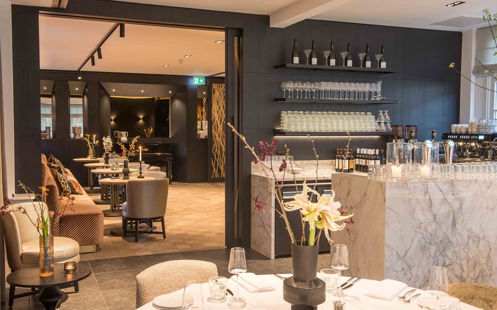 Ovum-BarLounge.jpg (1)