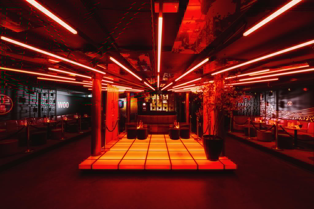 Jimmy Woo Lounge