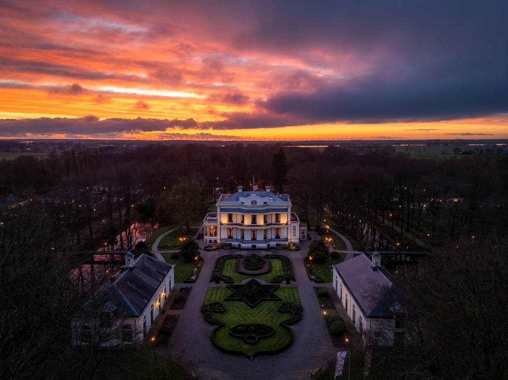Kasteel De Vanenburg - vanuit de lucht