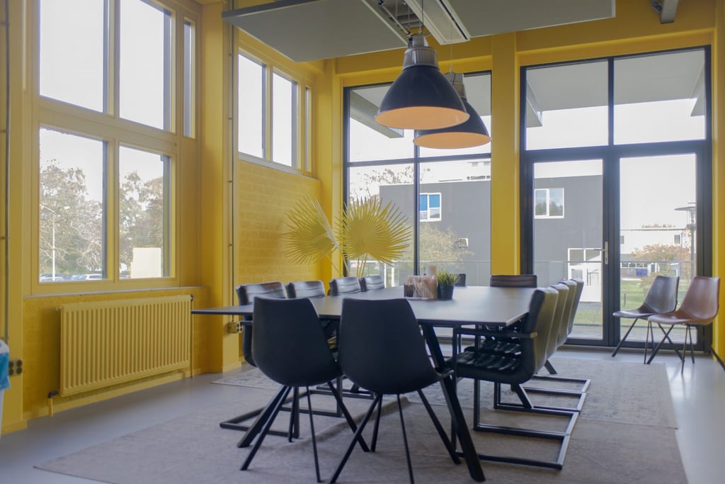 yellowroom.jpeg