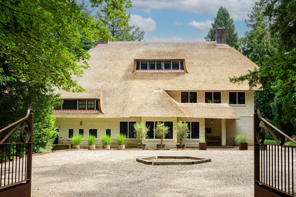 Dutch Villa
