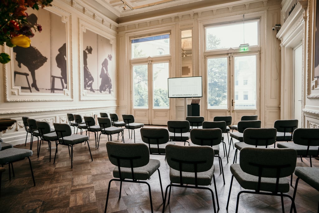 Het Vondelparkpaviljoen - De Salon - Theateropstelling