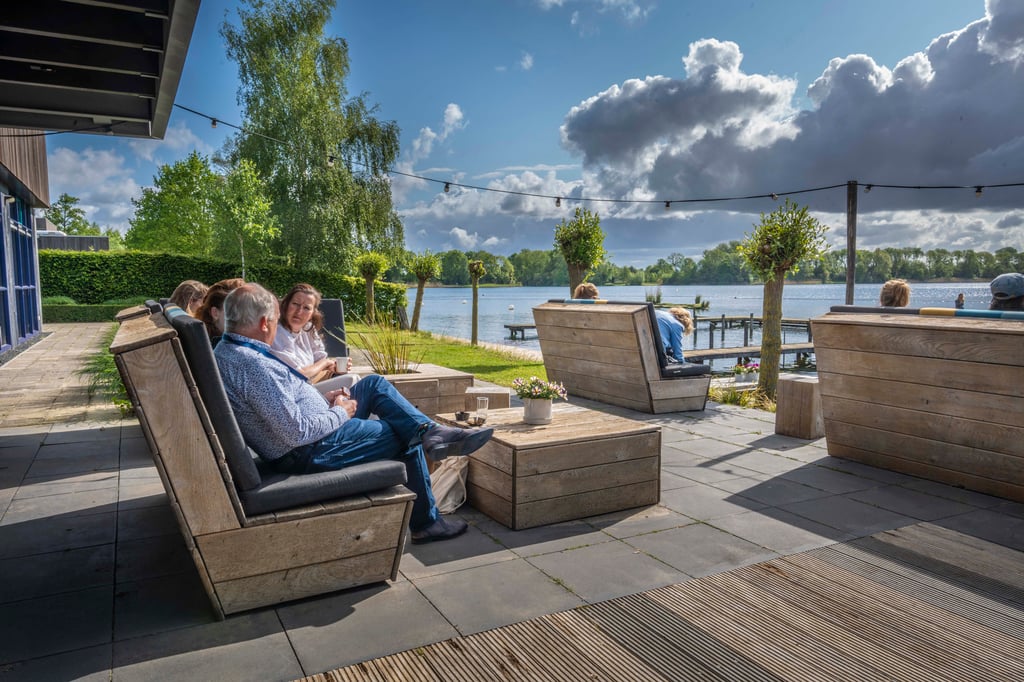 InnStyle 1.0 - Terras met gasten