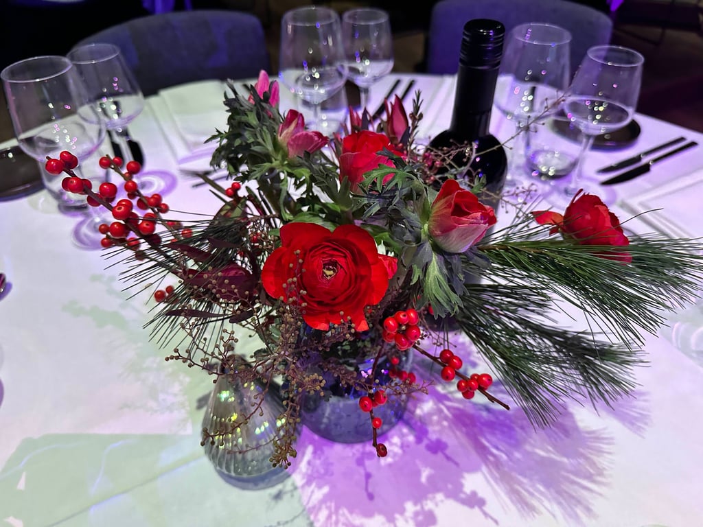 Bloemen diner tafel met kerst · Leeuwenbergh Utrecht