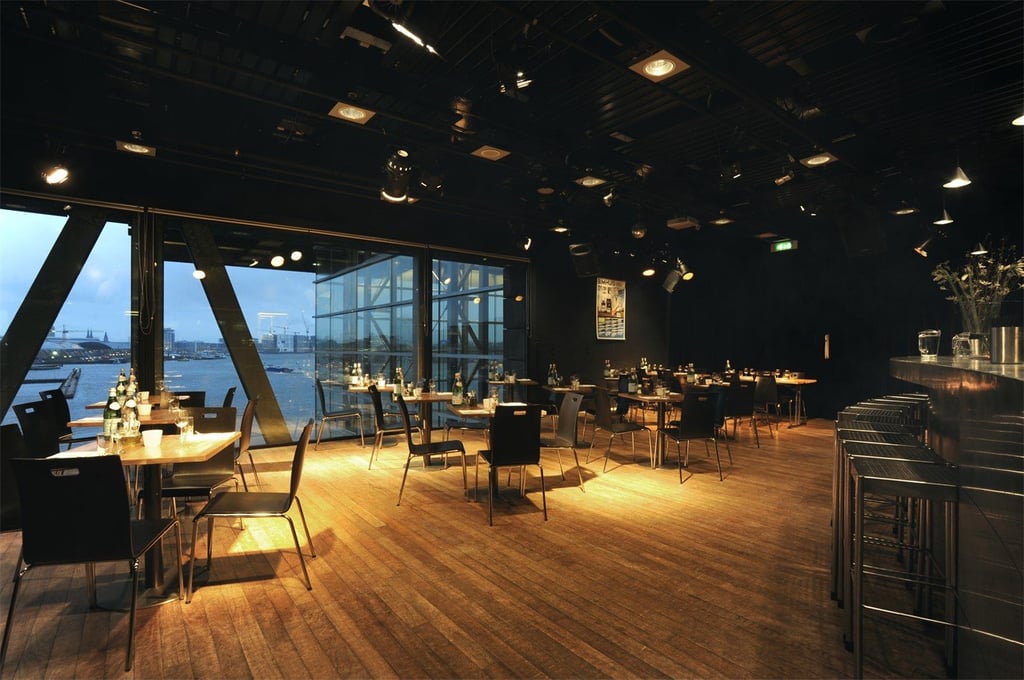 Seated diner 