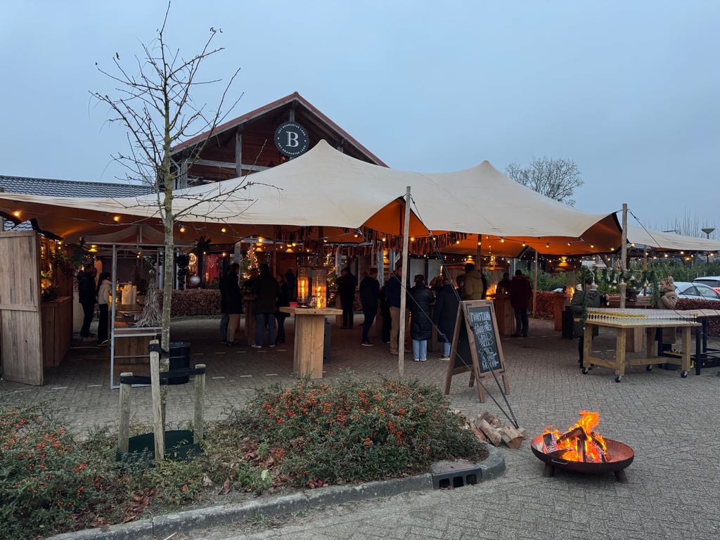 Entree met stretchtent2