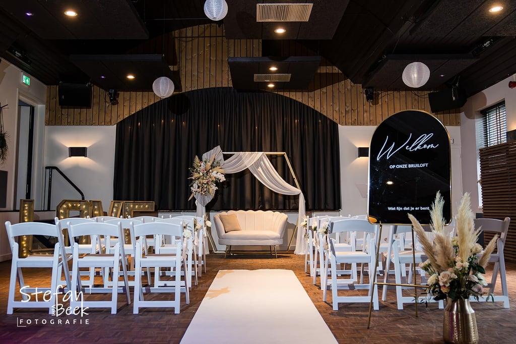 Ceremonie decoratie.jpg