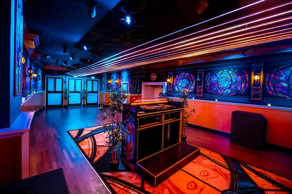 DJ booth in de Foyer