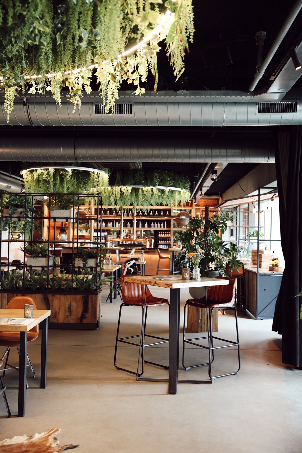 Zaal Munt en Zaal Salie – verbonden ruimtes met bar en informele setting | Het Houtse Meer