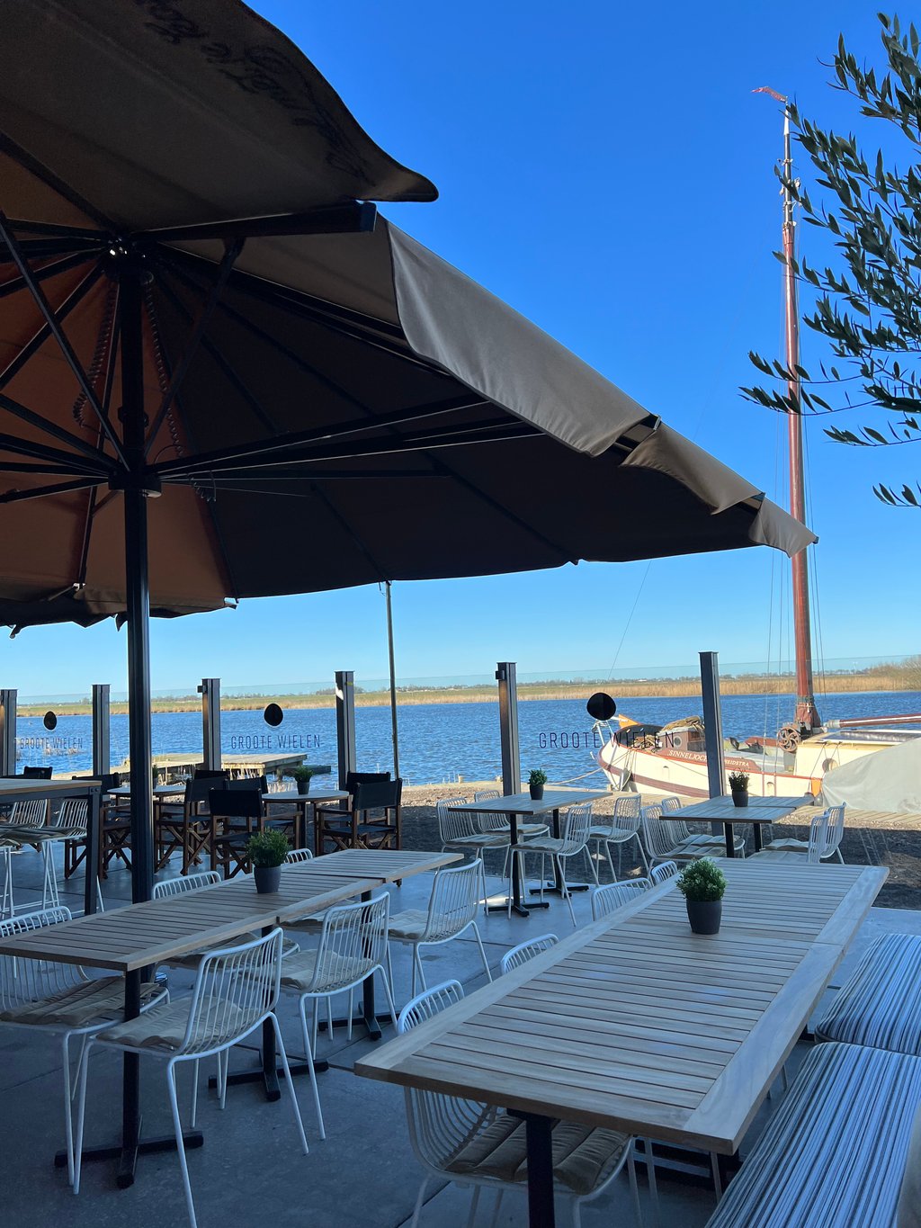 Terras van restaurant Groote Wielen