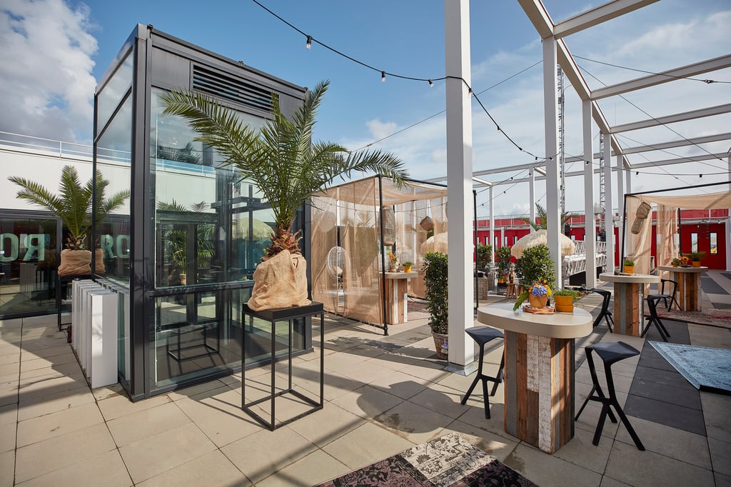 Rooftop terras (2)