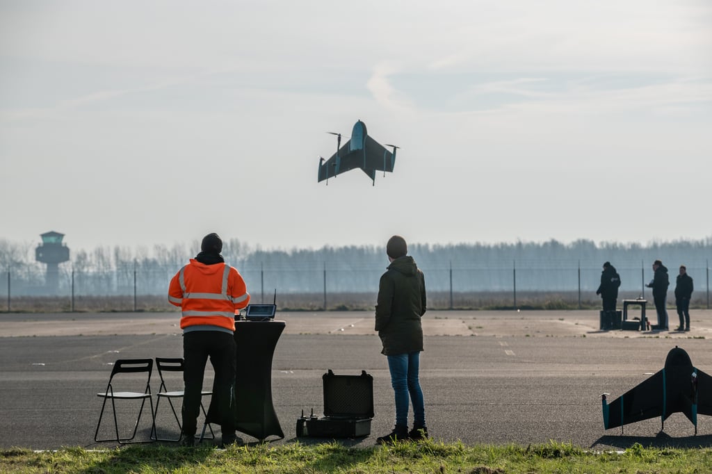 Demonstratie van een Drone op Unmanned Valley.jpg