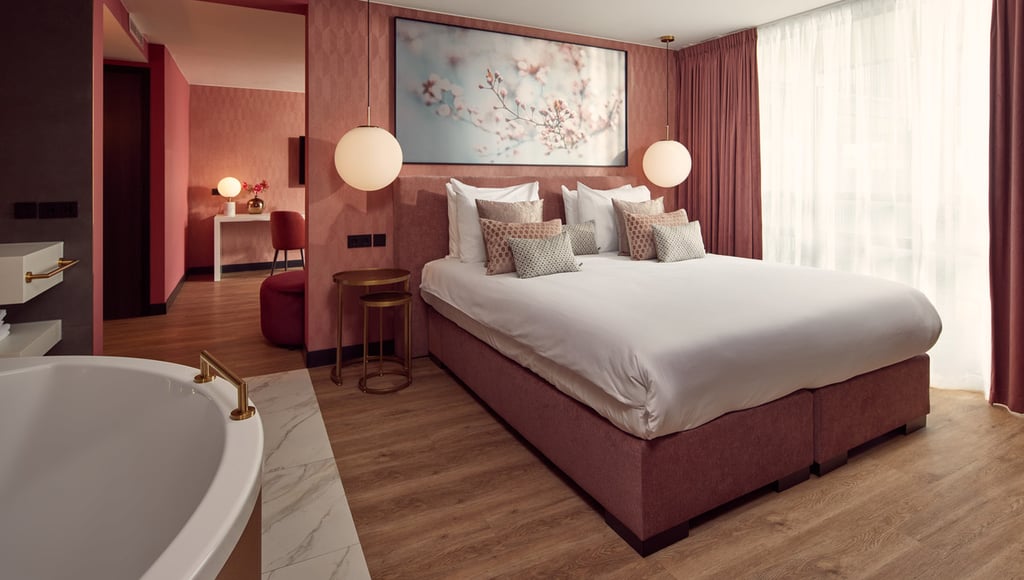 carousel_room_1024x768_Bloesem-333-Bed.jpg