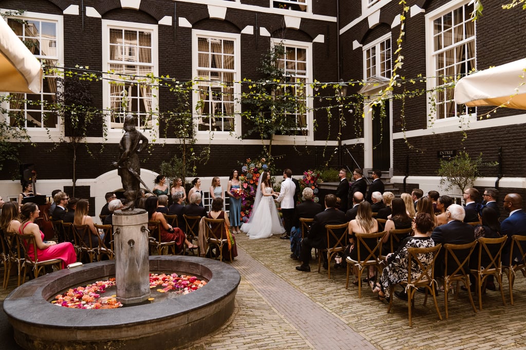 Ceremonie opstelling binnentuin