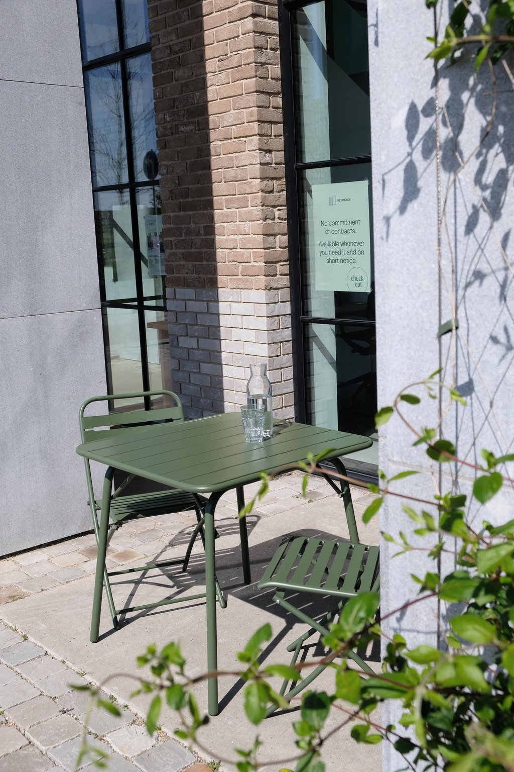 Een privé gesprek in de buitenlucht