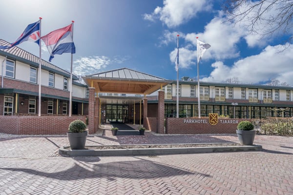 hoofdingang nieuw 400x600.jpg