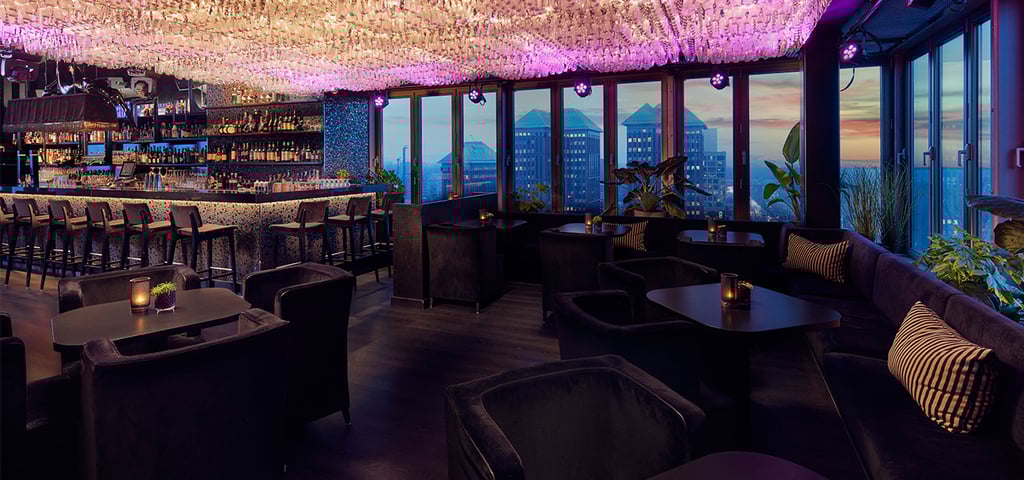 20221128-WC-Fashion-Hotel-SkyyBar-II web.jpg