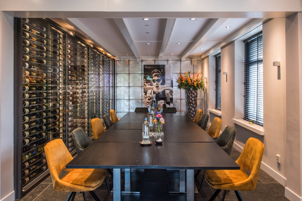 Winebar carre opstelling (4).jpg