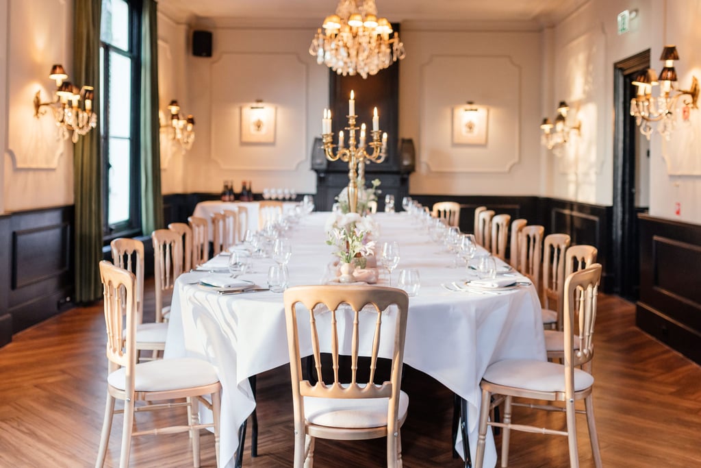 Collegekamer - diner - lange tafel 5 (MadelonTijdinkphotography).jpg (1)