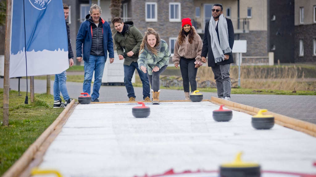 Curling.jpeg