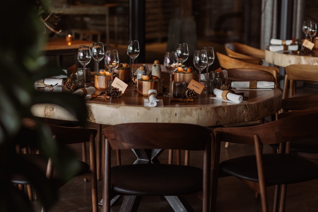 Feestelijk gedekte tafel in ons Restaurant