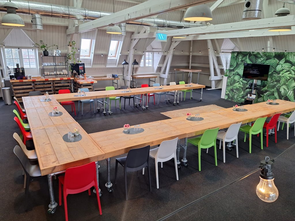 Loft congress zaal 18.17.00.jpeg