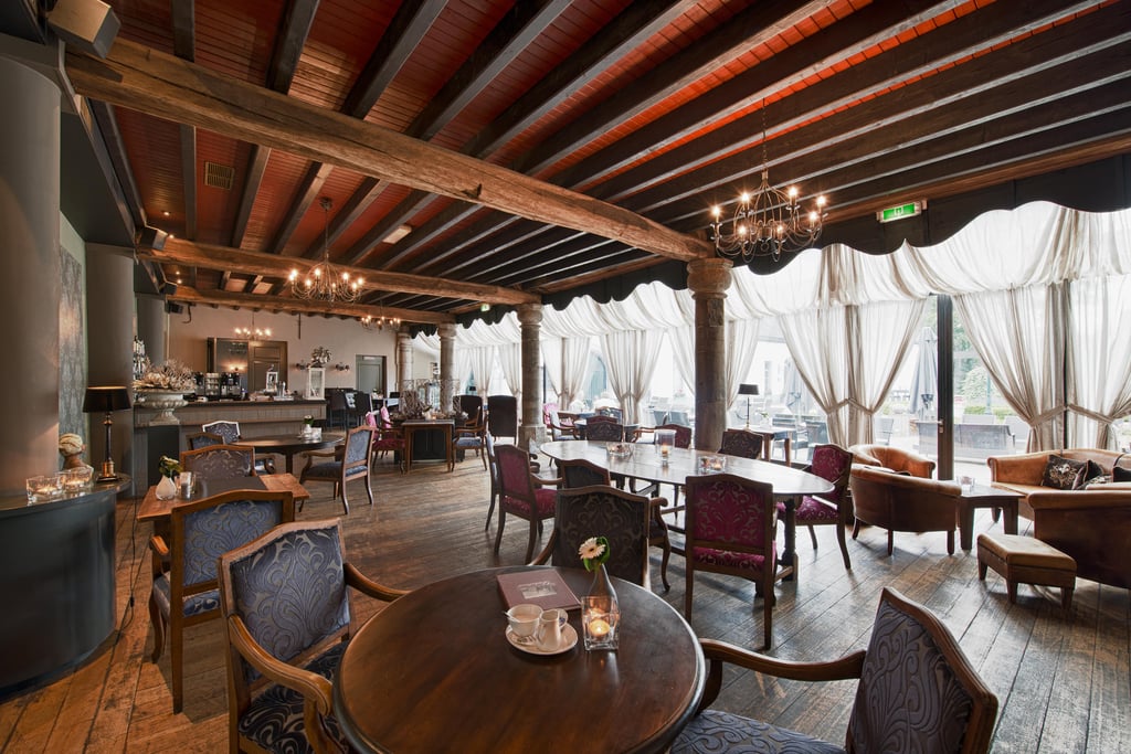 Tuinzaal_brasserie Kasteel Daelenbroeck-min.jpg