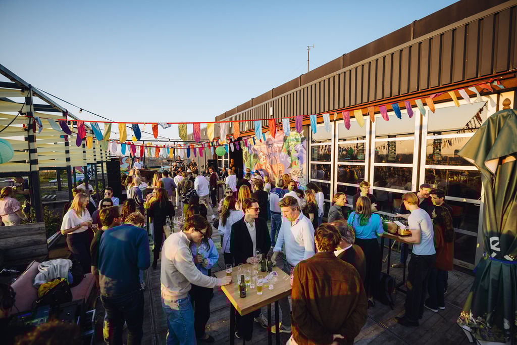 Bedrijfsfeest op het dakterras | B. Amsterdam