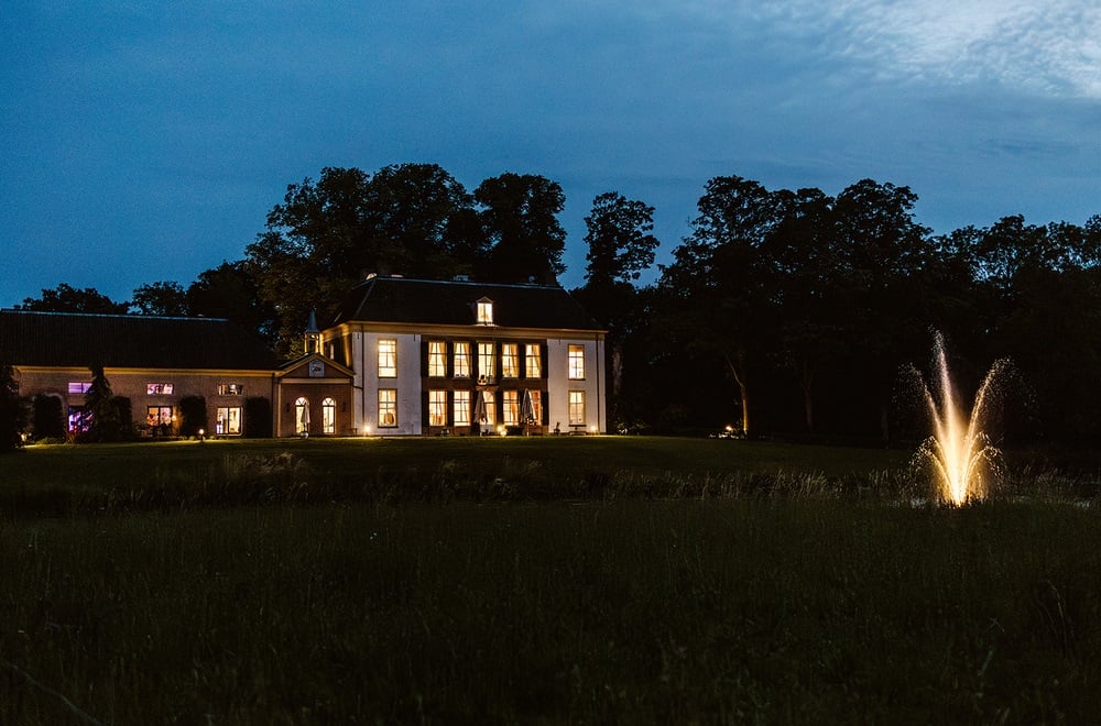 Landgoed Huis Brakel bij avondlicht