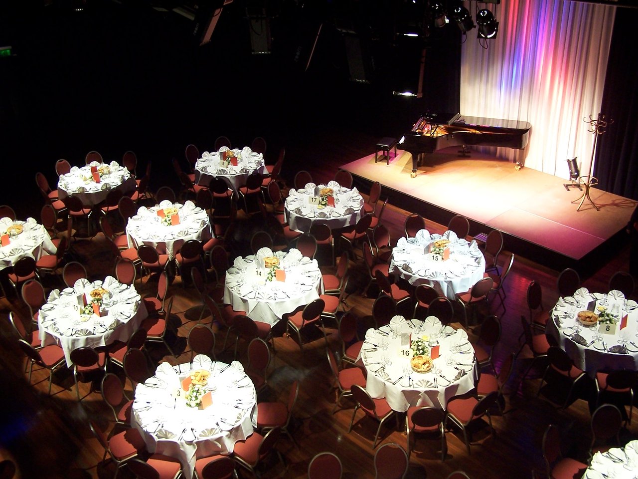 Diner in de Kleine Zaal