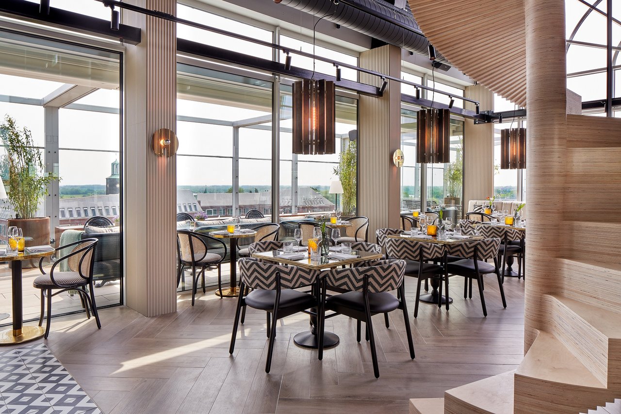 Current Rooftop Restaurant (1)