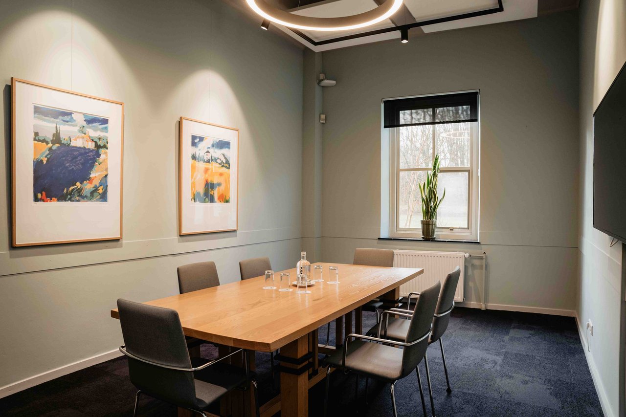 Boardroom (2)