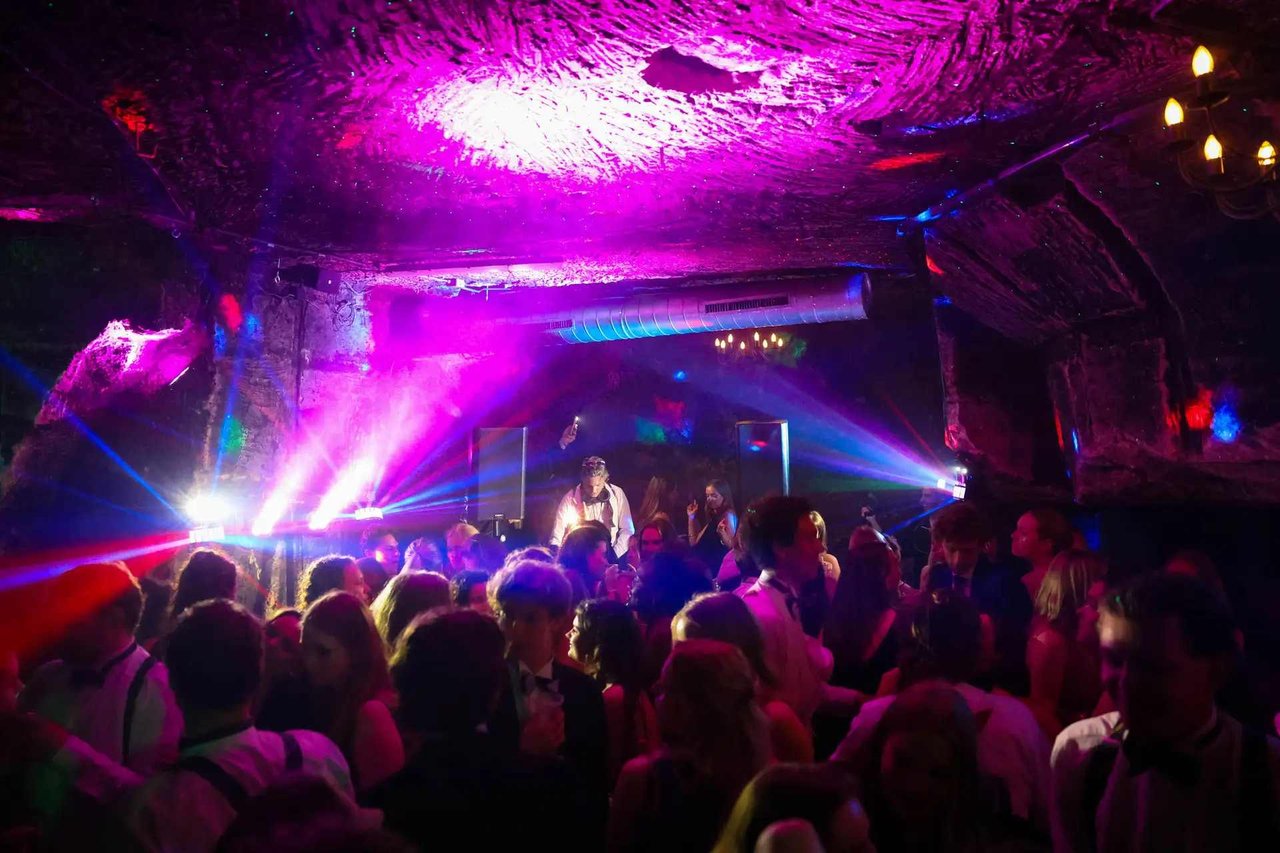 la-caverne-impressies-evenementenlocatie-mergelgroeve-004.jpg