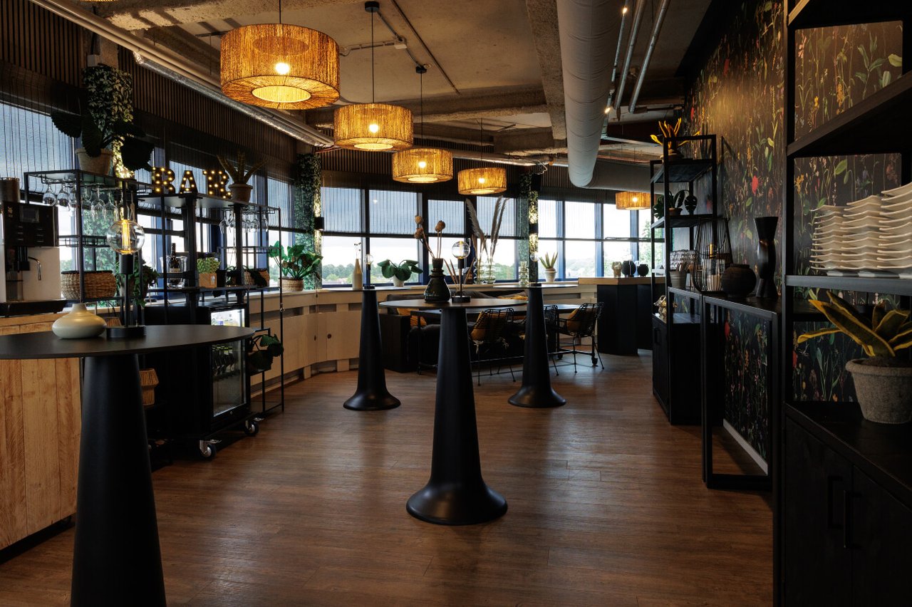 Restaurant EET  | Statafel opstelling