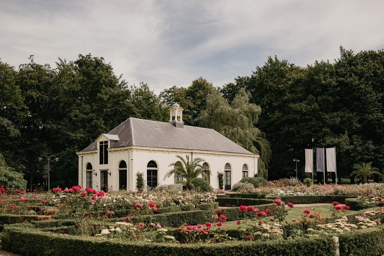 Oranjerie buitenzijde