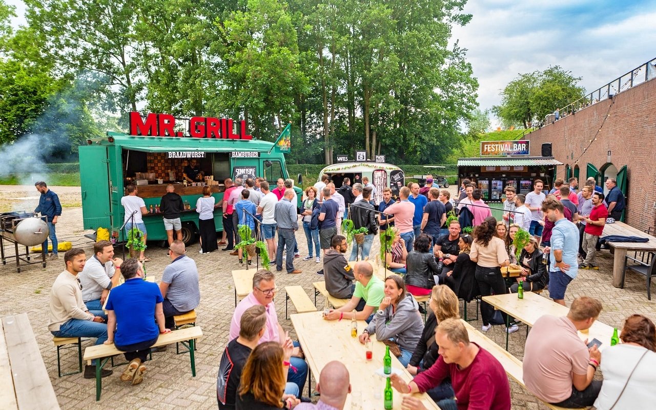 Foodtrucks Terras Lunet aan de Snel