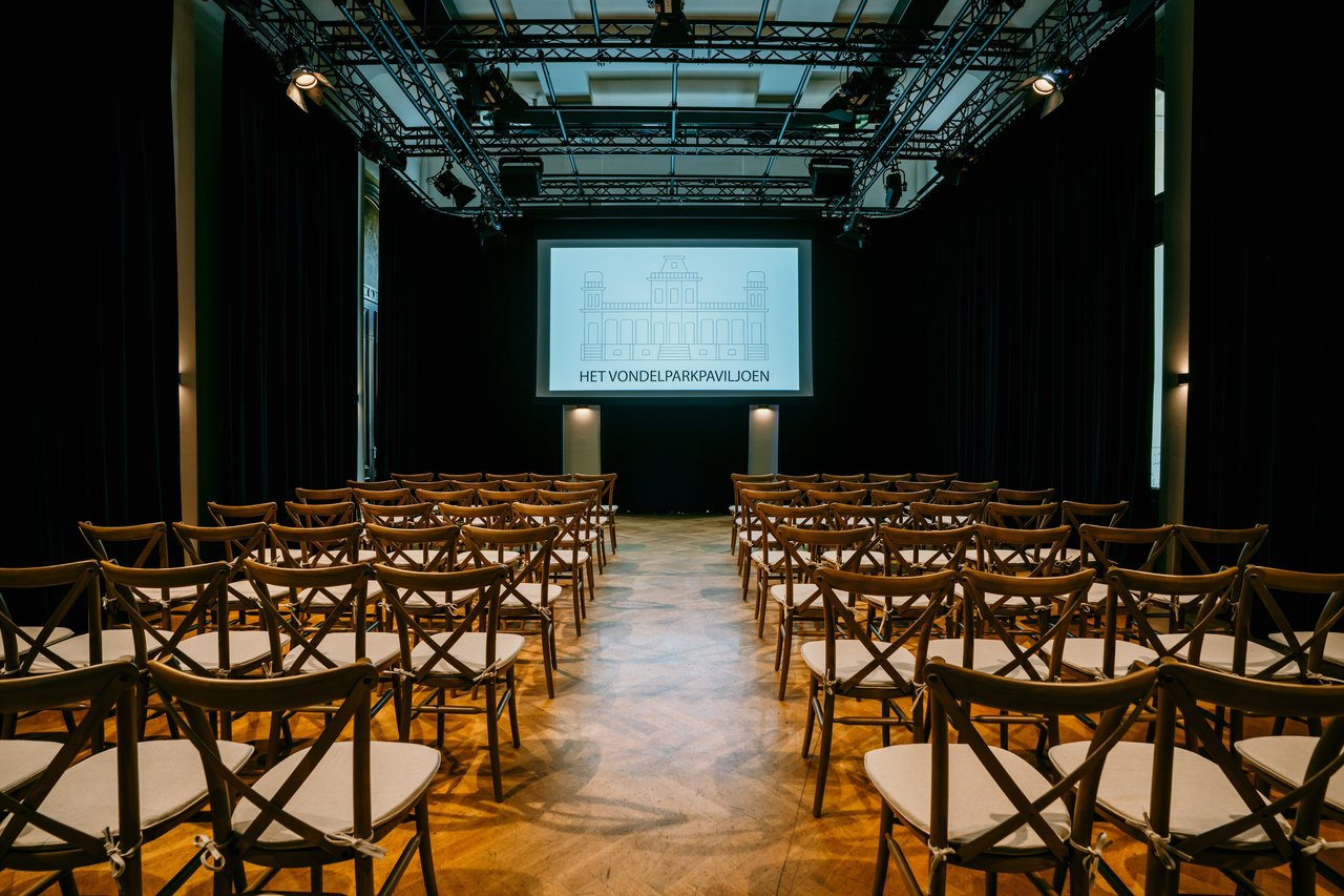Het Vondelparkpaviljoen - Het Podium - Theateropstelling