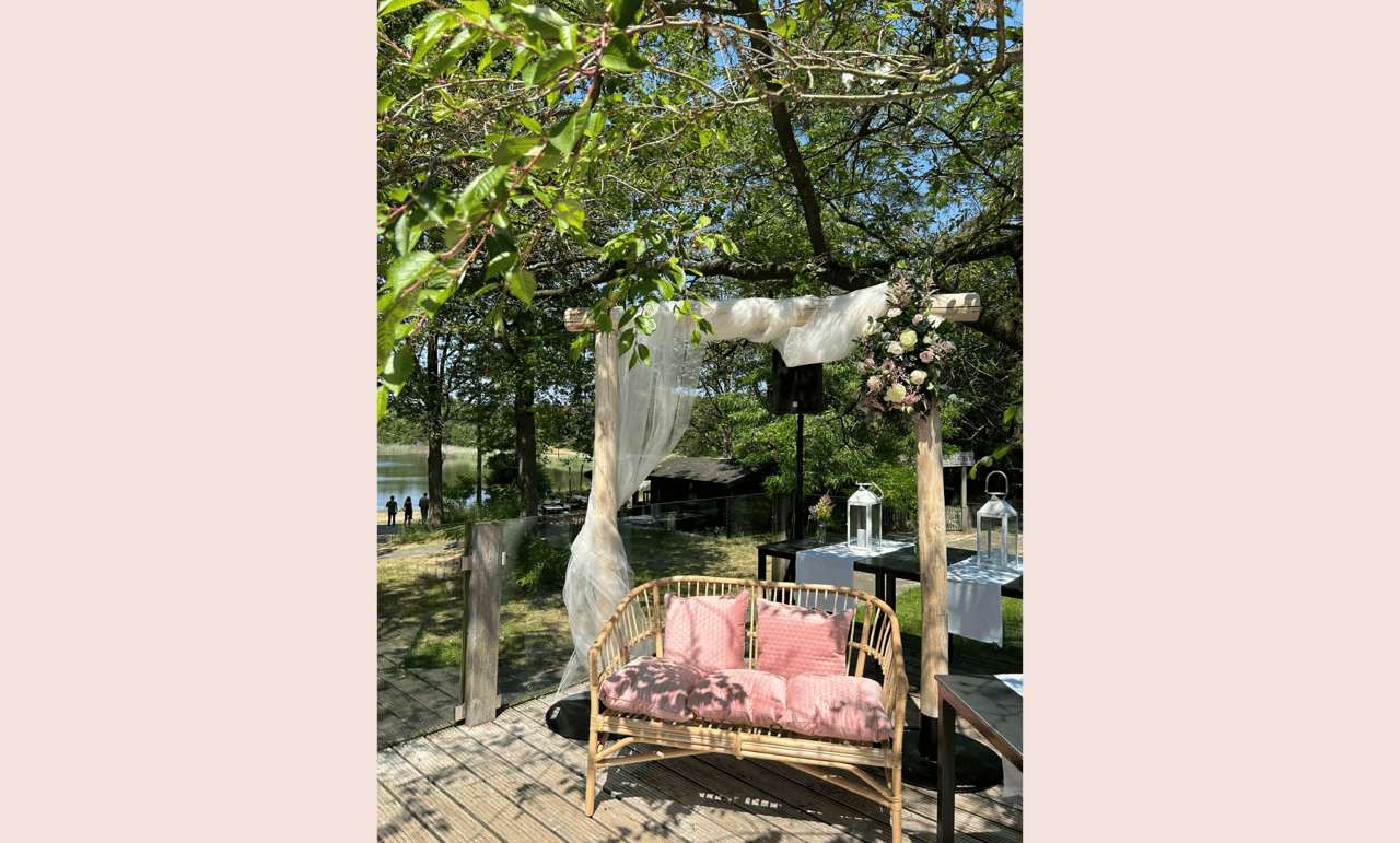 Ceremony Outside (3)