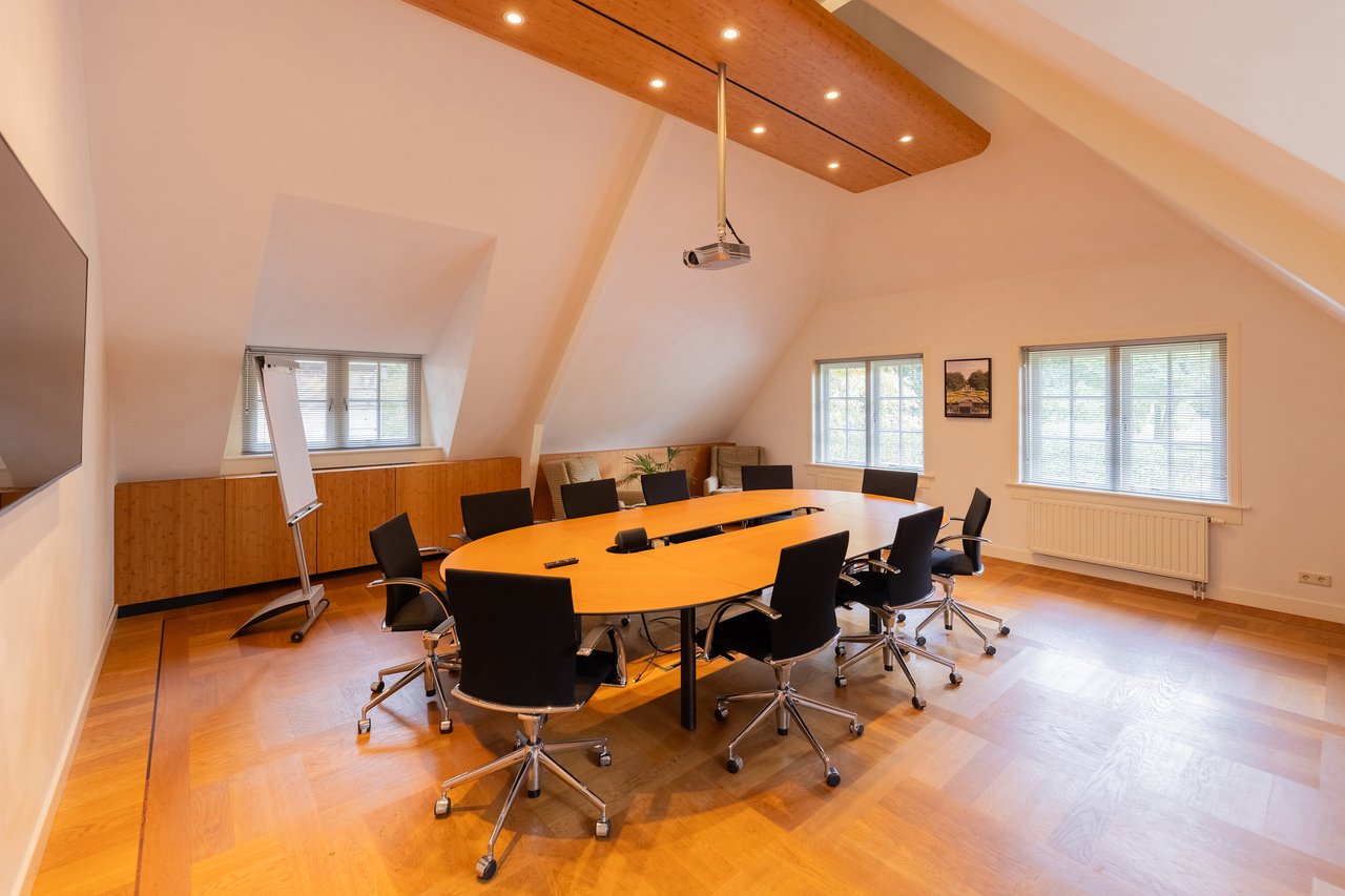 Bovenzaal - vergaderruimte op de 1e etage van Klein Vanenburg 