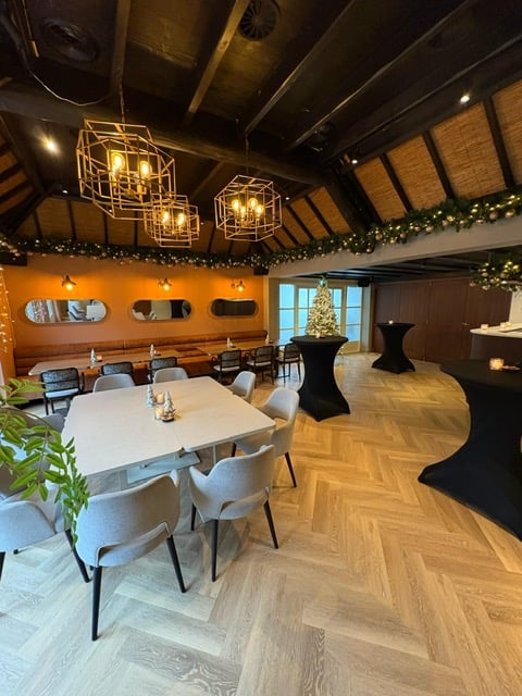 Serre tafelopstelling borrel.png