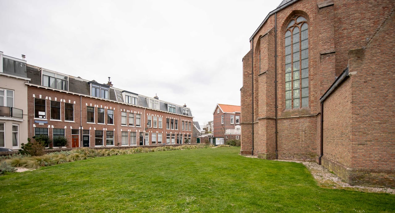 Tuin Oude Kerk Scheveningen