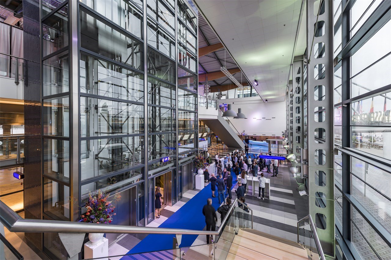 Passenger-Terminal-Amsterdam---Entree