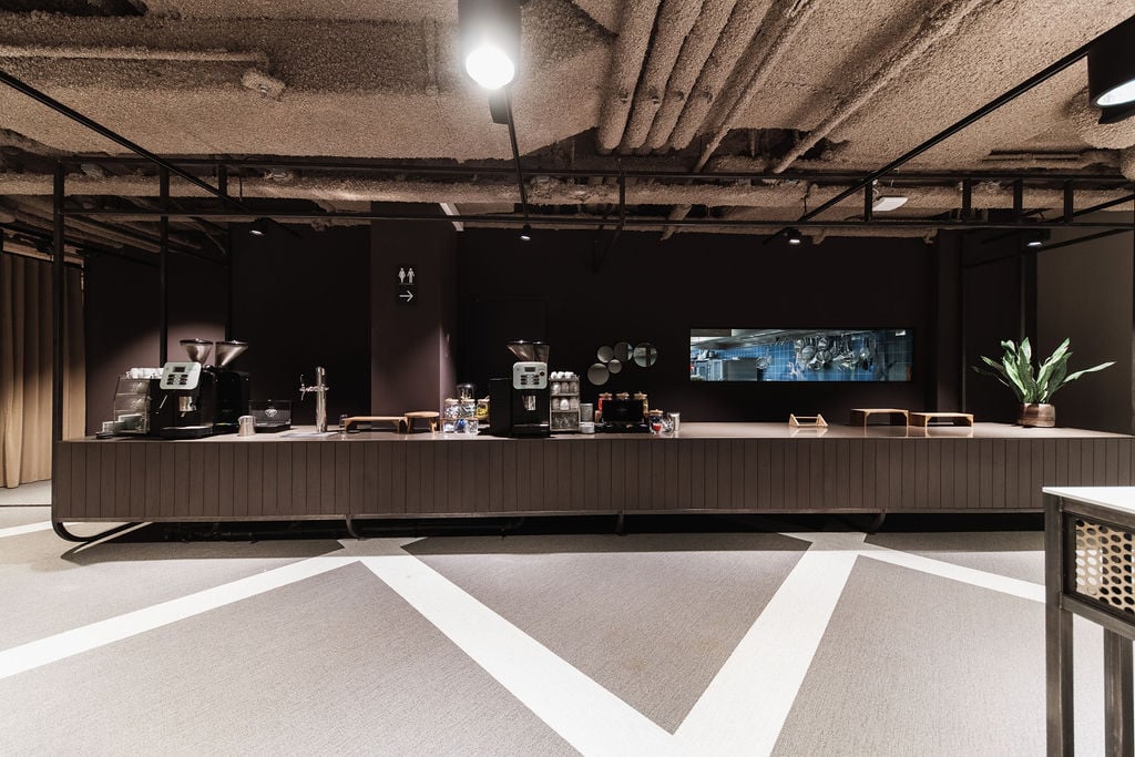 Foyer 1.8 (2).jpg
