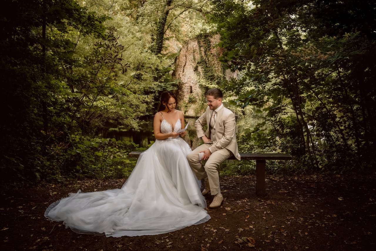 Kasteelruïne met bruidspaar Landgoed Huis Brakel