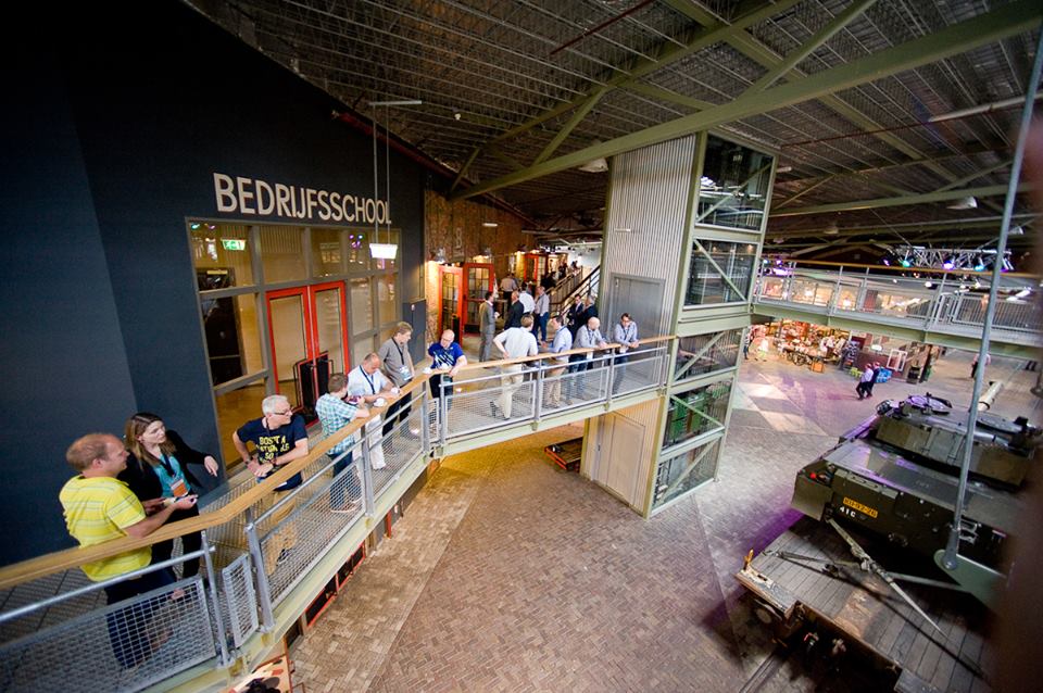 Bedrijfsschool - entree.jpg