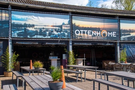 Het Vooronder van Ottenhome met steigerterras